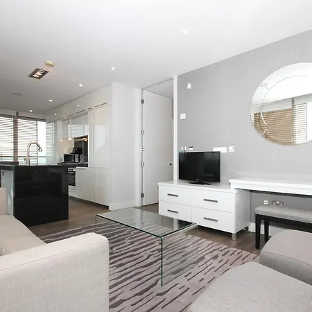 Stylish In Exclusive Neighborhood Apartamento