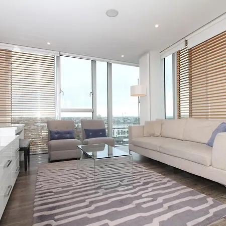 Stylish In Exclusive Neighborhood Apartamento Dublin