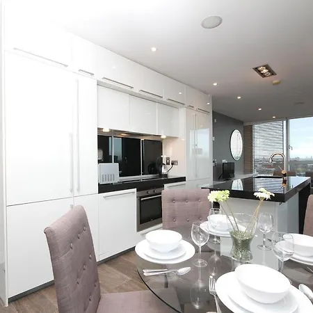 Stylish In Exclusive Neighborhood Apartamento