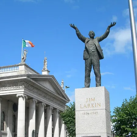 Stylish In Exclusive Neighborhood * Dublin